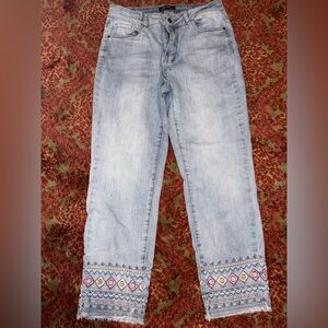 CHARLIE B embroidered jeana